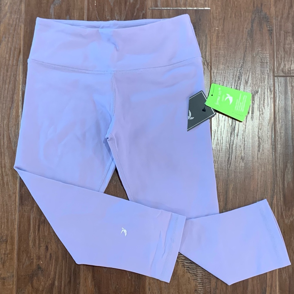 Glyder Capri leggings. Beautiful lilac color. 💜💜